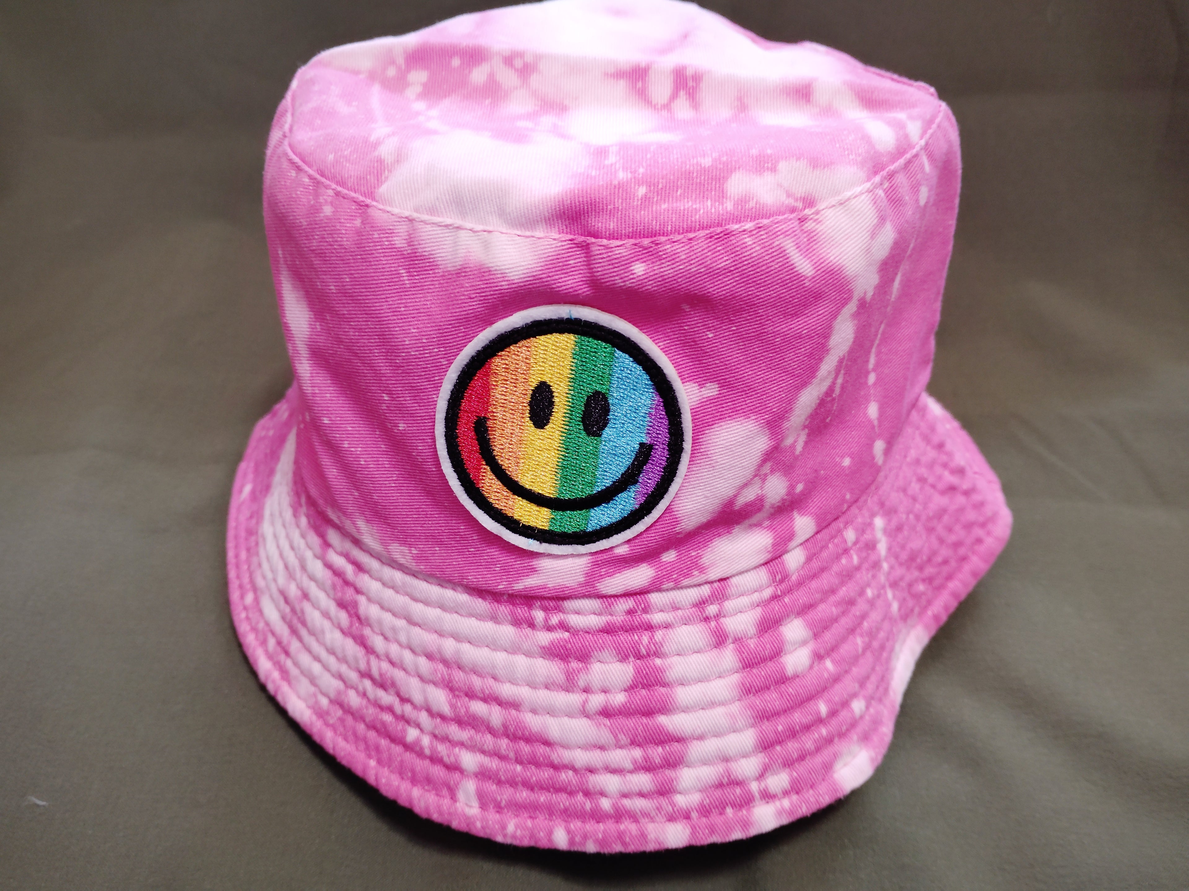 (Hot Pink)Smiley Face - Bleached Dyed - Bucket Hat (Adult) Large